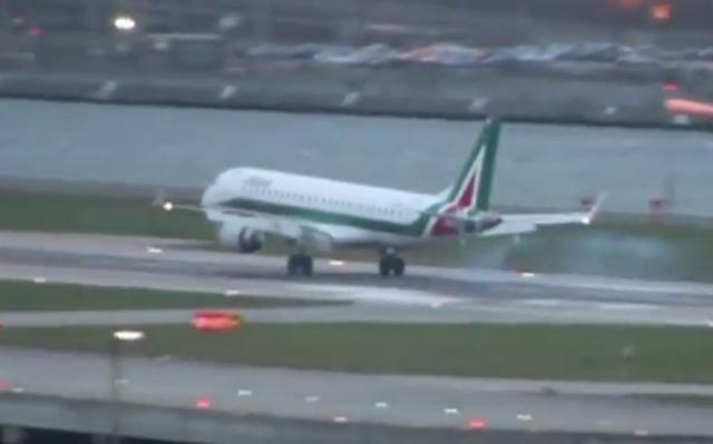 Engleska: Pogledajte jezivi snimak sletanja putnièkog aviona